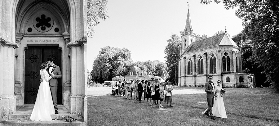 le cortège des invités suit les mariés après la cérémonie religieuse