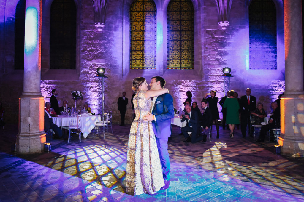 Les mariés ouvrent le bal